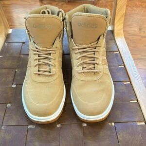 Men’s Adidas Stylish Shoes (8.5 US)